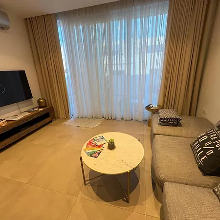 Cute Little Penthouse In The Heart Of * Σλιέμα