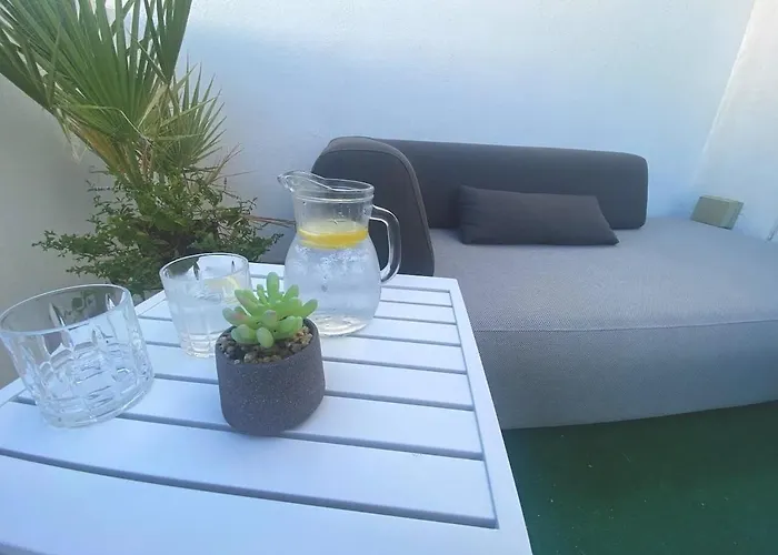 Cute Little Penthouse In The Heart Of